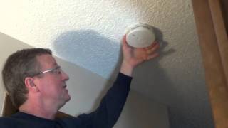 HOW TO INSTALL THE KIDDE COMBINATION SMOKE amp CO ALARM [upl. by Sharyl90]