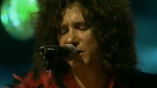 Enrique Bunbury y Nacho Vegas  Los restos del naufragio Directo [upl. by Eanert]