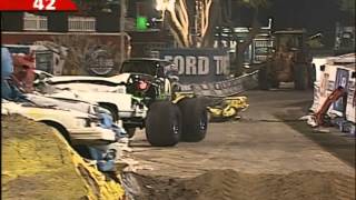 Freestyle  Grave Digger  Monster Jam World Finals VIII [upl. by Dominick]