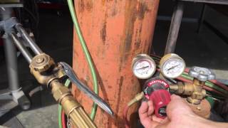 Oxy Acetylene cutting torch setup [upl. by Boru312]