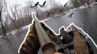 KAYAK Jump Shooting RIVER GEESE with a DOG [upl. by Laughton]